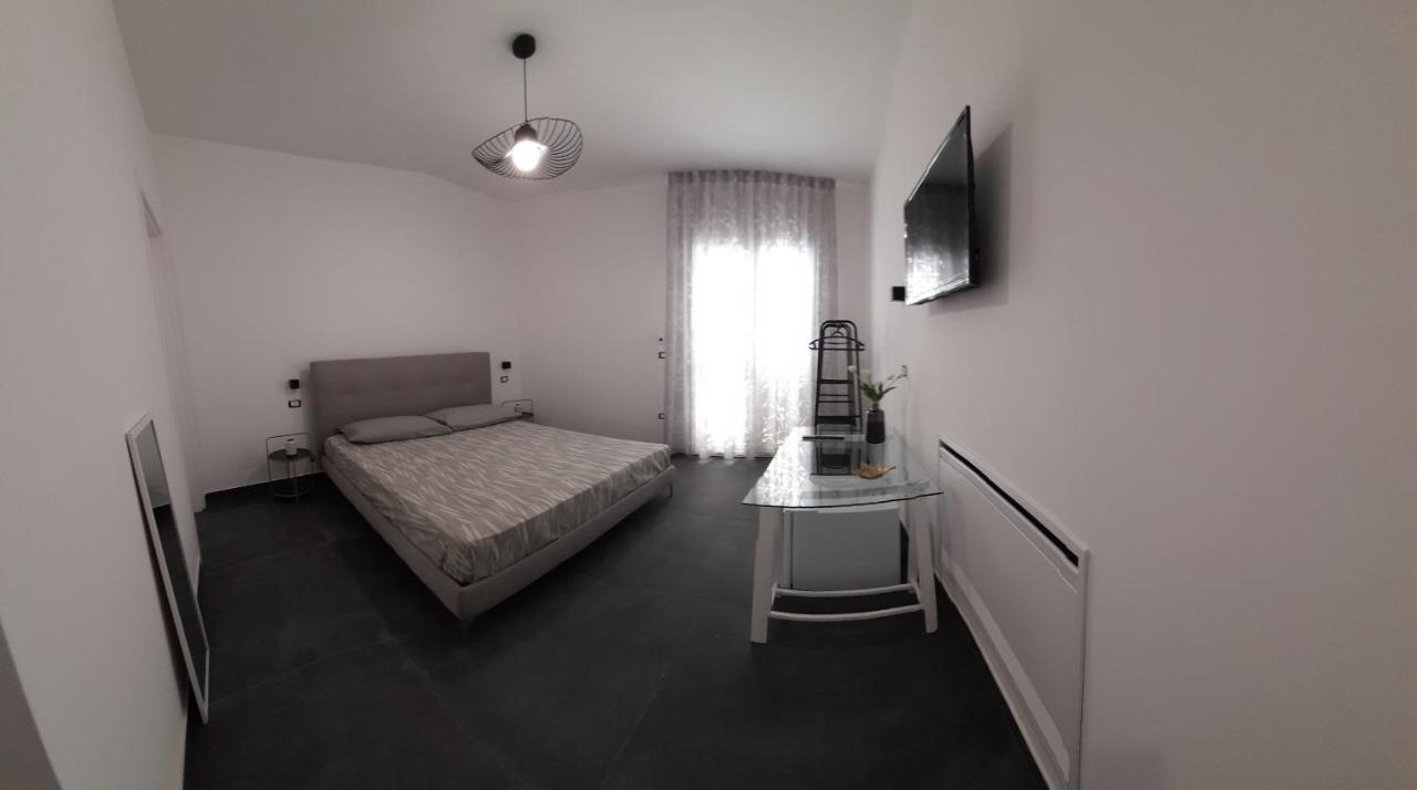 Lux Bed & Breakfast Taviano  Bagian luar foto