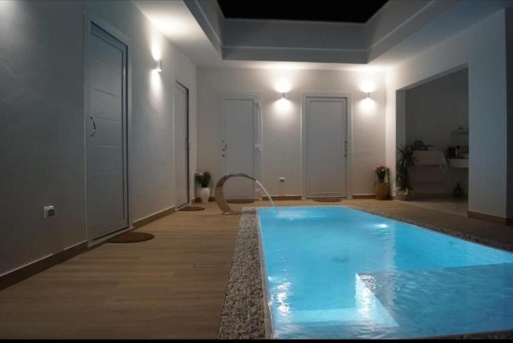 Lux Bed & Breakfast Taviano  Bagian luar foto